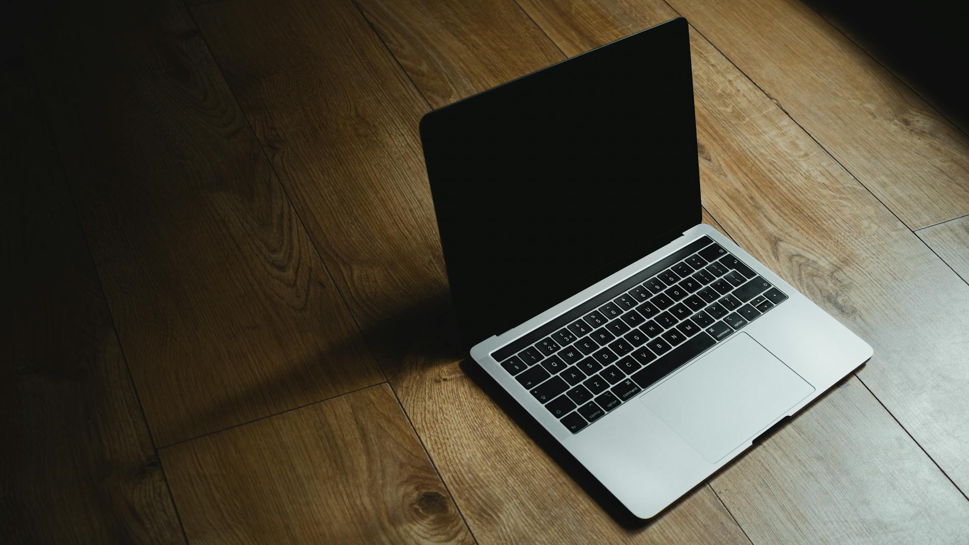 How to Choose and Use AI Chatbots for Websites